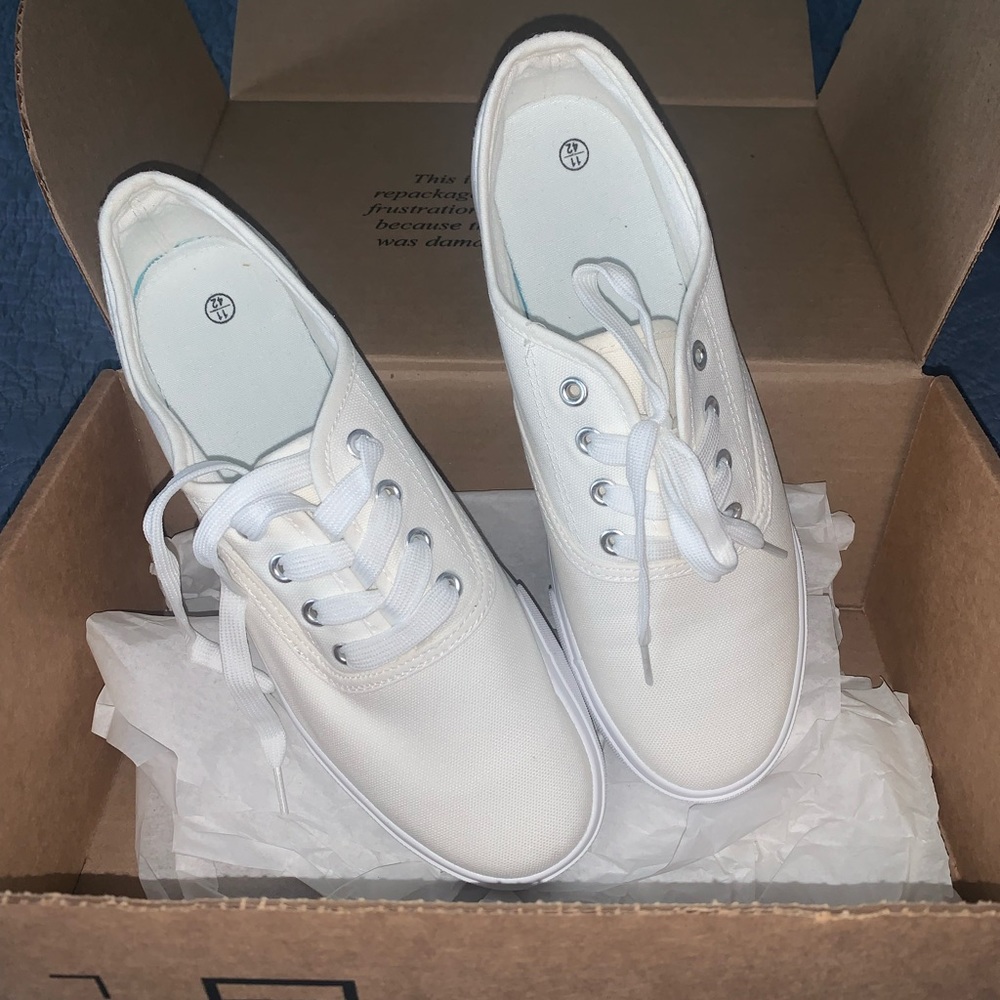 Women’s White Sneakers